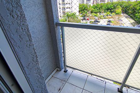 varanda de apartamento para alugar com 2 quartos, 49m² em Barra Olímpica, Rio de Janeiro