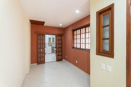 Sala 2 de casa para alugar com 2 quartos, 120m² em Tijuca, Rio de Janeiro