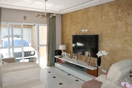 Sala de casa para alugar com 3 quartos, 10m² em Jardim do Engenho, Cotia