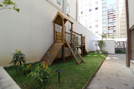 Apartamento à venda com 212m², 4 quartos e 2 vagasÁrea Comum - Playground
