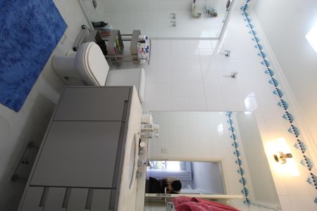 Apartamento à venda com 212m², 4 quartos e 2 vagasBanheiro da Suíte