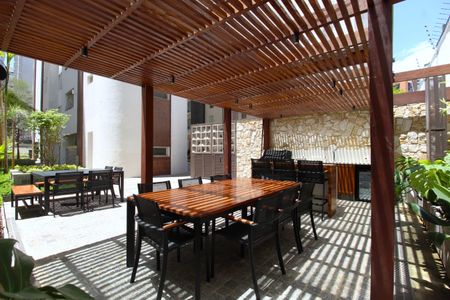 Apartamento à venda com 212m², 4 quartos e 2 vagasÁrea Comum - Churrasqueira