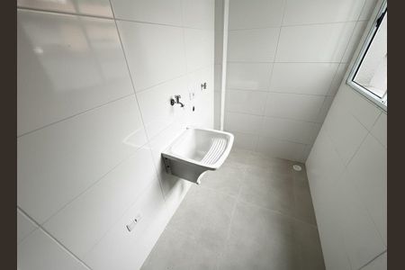 Apartamento para alugar com 40m², 2 quartos e sem vaga Apartamento para alugar com 40m², 2 quartos e sem vagaCozinha e Área de Serviço