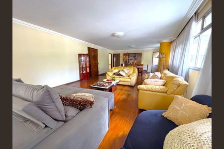 Apartamento à venda com 333m², 4 quartos e 3 vagas Apartamento à venda com 333m², 4 quartos e 3 vagasFoto 08
