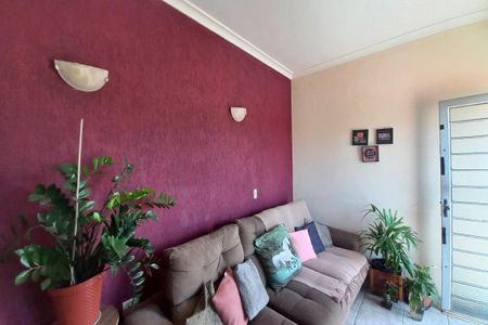 Casa à venda com 300m², 3 quartos e 5 vagasSala