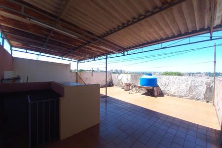 Casa à venda com 300m², 3 quartos e 5 vagasTerraço 