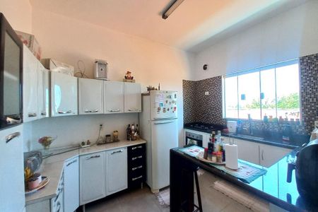 Casa à venda com 300m², 3 quartos e 5 vagasCozinha 
