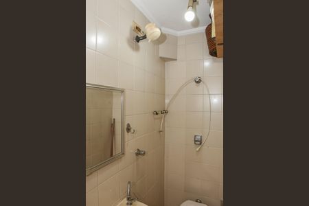 Apartamento à venda com 92m², 3 quartos e 1 vaga Apartamento à venda com 92m², 3 quartos e 1 vagaBanheiro de serviço