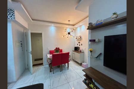 Sala de apartamento para alugar com 2 quartos, 48m² em Del Castilho, Rio de Janeiro