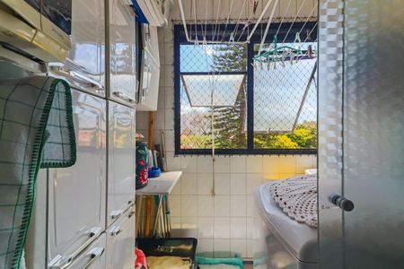 Apartamento à venda com 54m², 2 quartos e 1 vaga Apartamento à venda com 54m², 2 quartos e 1 vagaCozinha e Área de Serviço