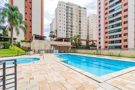 Apartamento à venda com 54m², 2 quartos e 1 vaga Apartamento à venda com 54m², 2 quartos e 1 vagaÁrea comum - Piscina