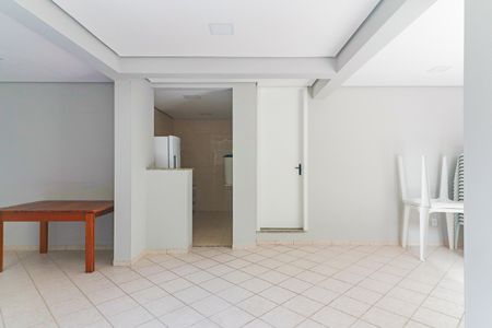 Apartamento à venda com 54m², 2 quartos e 1 vaga Apartamento à venda com 54m², 2 quartos e 1 vagaÁrea comum - Salão de festas