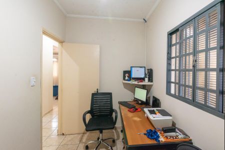 Casa à venda com 155m², 3 quartos e 4 vagasQuarto 2