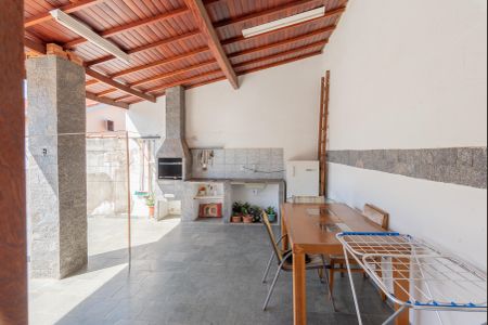 Casa à venda com 155m², 3 quartos e 4 vagasChurrasqueira