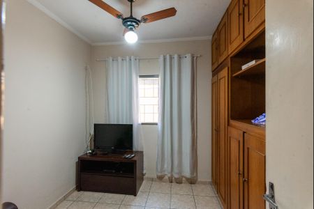 Casa à venda com 155m², 3 quartos e 4 vagasQuarto 1