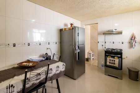 Casa à venda com 249m², 2 quartos e 2 vagasCozinha