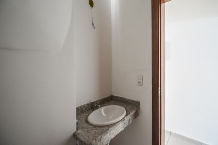 Casa à venda com 192m², 3 quartos e 4 vagas Casa à venda com 192m², 3 quartos e 4 vagasLavabo