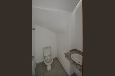 Casa à venda com 192m², 3 quartos e 4 vagas Casa à venda com 192m², 3 quartos e 4 vagasLavabo