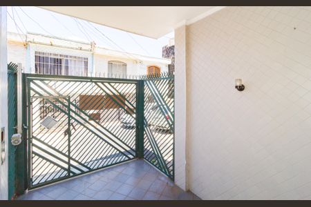 Casa para alugar com 140m², 2 quartos e 1 vaga Casa para alugar com 140m², 2 quartos e 1 vagaGaragem