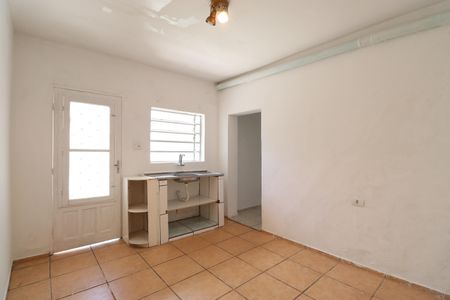 Cozinha de casa para alugar com 1 quarto, 55m² em Vila Ipojuca, São Paulo