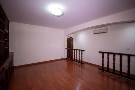 Sala de casa para alugar com 2 quartos, 129m² em Ze Garoto, São Gonçalo