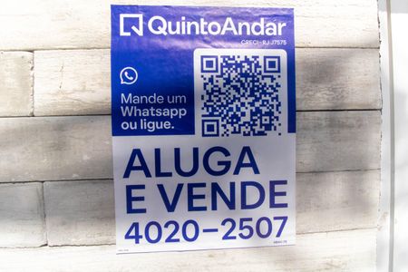 Casa à venda com 220m², 4 quartos e 2 vagasPlaquinha