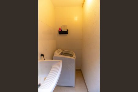 Casa à venda com 220m², 4 quartos e 2 vagasÁrea de Serviço