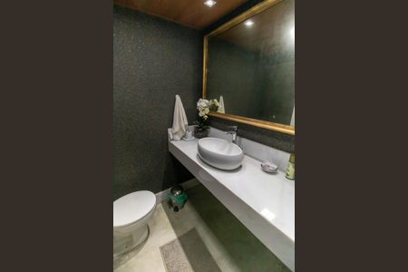 Casa à venda com 220m², 4 quartos e 2 vagasBanheiro 2