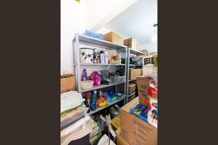 Casa à venda com 220m², 4 quartos e 2 vagasDespensa