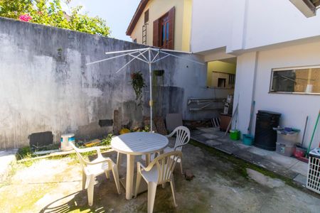 Casa à venda com 220m², 4 quartos e 2 vagasÁrea externa
