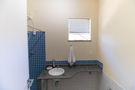 Casa à venda com 220m², 4 quartos e 2 vagasBanheiro Social