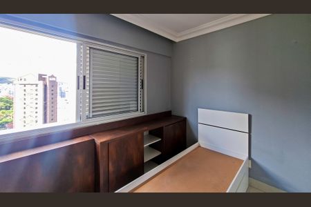 Apartamento à venda com 276m², 4 quartos e 3 vagasQuarto 2