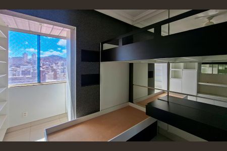 Apartamento à venda com 276m², 4 quartos e 3 vagasQuarto 3