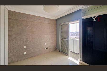 Apartamento à venda com 276m², 4 quartos e 3 vagasQuarto 4