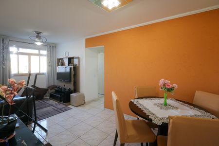 Apartamento à venda com 64m², 2 quartos e 1 vaga Apartamento à venda com 64m², 2 quartos e 1 vagaSala de estar - sala de jantar