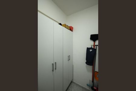 Apartamento à venda com 64m², 2 quartos e 1 vaga Apartamento à venda com 64m², 2 quartos e 1 vagaQuarto de Serviço