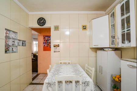 Apartamento à venda com 144m², 3 quartos e 2 vagasCozinha 1