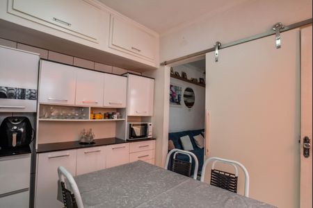 Apartamento à venda com 144m², 3 quartos e 2 vagasCozinha 2