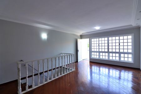 Sala  de casa para alugar com 3 quartos, 201m² em Vila Odete, São Bernardo do Campo