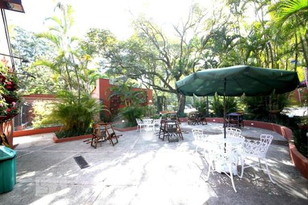 Apartamento para alugar com 117m², 4 quartos e 2 vagasÁrea comum