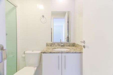 Apartamento para alugar com 60m², 2 quartos e 1 vaga Apartamento para alugar com 60m², 2 quartos e 1 vagaBanheiro da Suíte