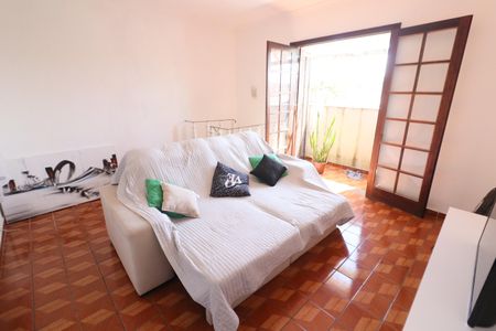 Casa à venda com 100m², 2 quartos e sem vagaSala