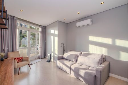 Sala de apartamento à venda com 2 quartos, 83m² em Rio Branco, Porto Alegre