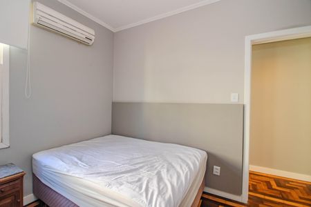 Quarto de apartamento à venda com 2 quartos, 83m² em Rio Branco, Porto Alegre