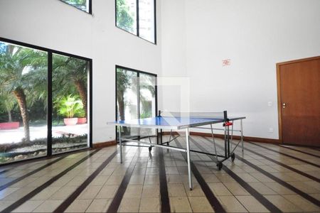 Apartamento para alugar com 225m², 3 quartos e 4 vagas Apartamento para alugar com 225m², 3 quartos e 4 vagasSalão de jogos