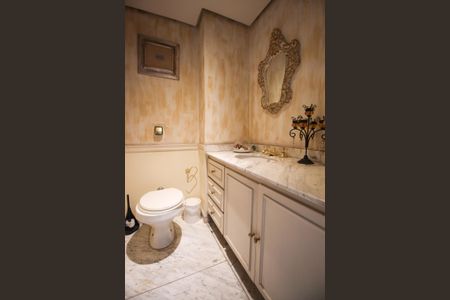 Apartamento para alugar com 225m², 3 quartos e 4 vagasLavabo