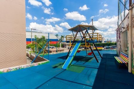 Apartamento à venda com 70m², 2 quartos e 1 vaga Apartamento à venda com 70m², 2 quartos e 1 vagaÁrea comum - Playground