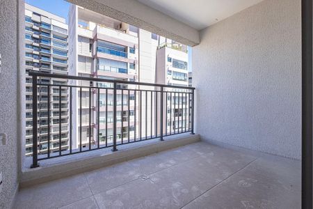 Studio à venda com 27m², 1 quarto e sem vaga Studio à venda com 27m², 1 quarto e sem vagaStudio - Varanda