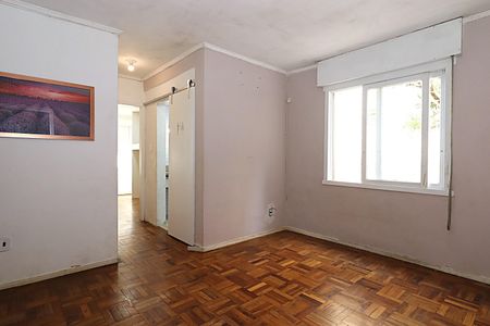 Sala de apartamento para alugar com 2 quartos, 72m² em Vila Ipiranga, Porto Alegre