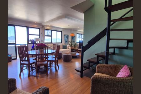 Sala de apartamento para alugar com 3 quartos, 180m² em Barra da Tijuca, Rio de Janeiro